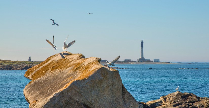 les rochers du Kador Kidiklik a mis le cap en famille sur l'île de sein : une aventure au bout du monde ! © Laetitia Scuiller