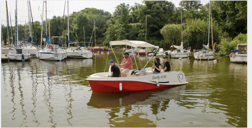 Bateau éléctrique sans permis à La Roche-Bernard en famille ! © Laëtitia Scuiller