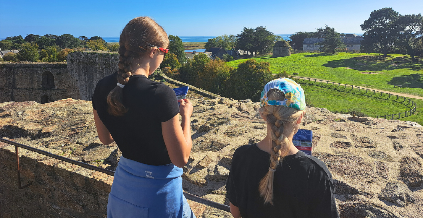 Visite immersive et ludique en famille au château de Suscinio, joyau médiéval de Bretagne