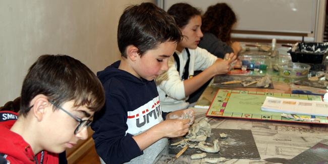 Cours d'arts plastiques enfants de 5 à 9 ans - École d'Art Pont-Aven