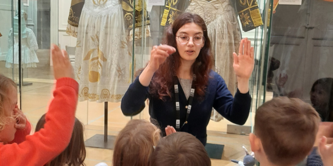 Balade-atelier "De fil en fil" au musée départemental Breton à Quimper