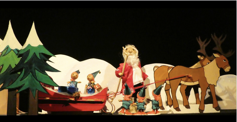  Les Noëls autour du Monde , Spectacle de Marionnettes dès 3 ans pour toute la famille au Théâtre de Dinéault