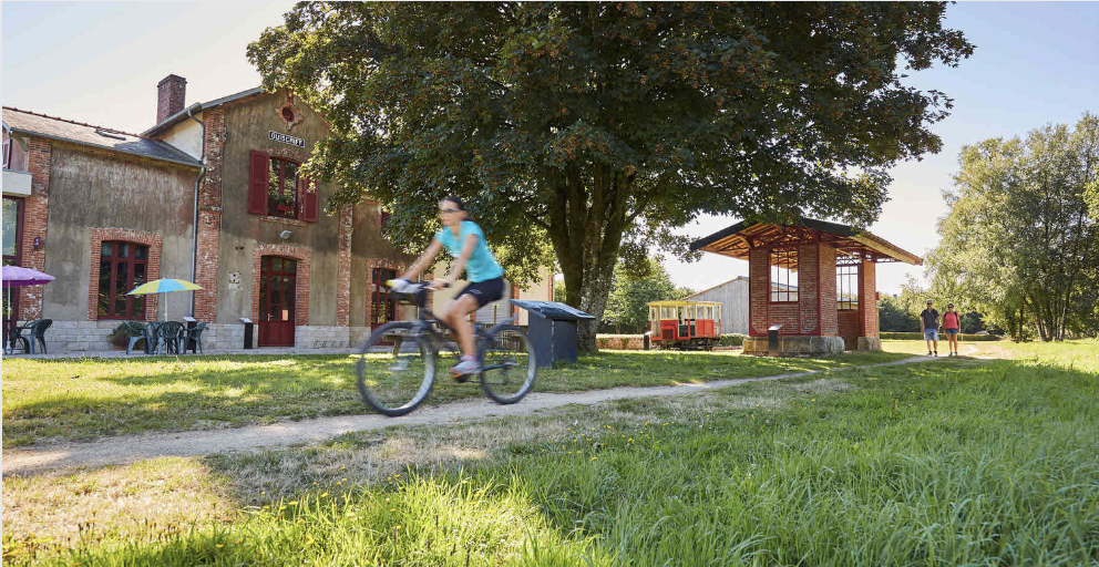 Location de vélo en famille au départ de la Gare de Guiscriff