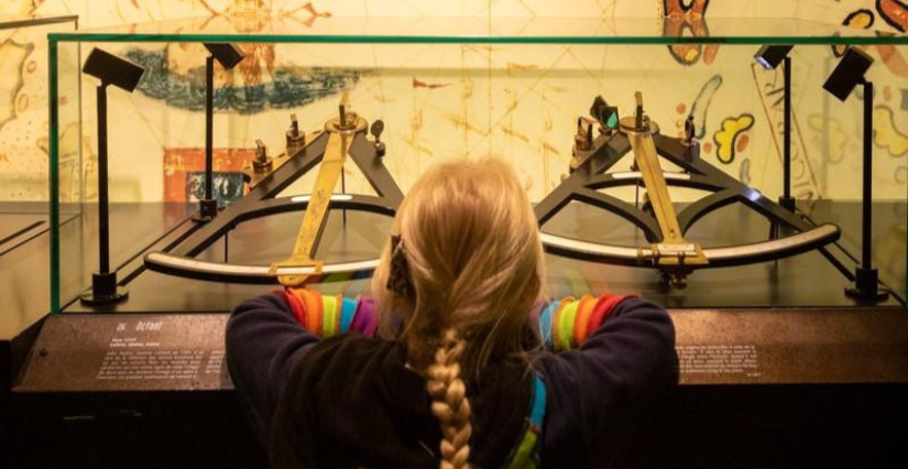 À la recherche du trésor du macareux : visite-atelier en famille au Musée national de la marine de Port-Louis 