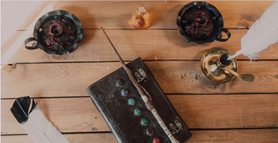 Atelier grimoire, mon beau grimoire autour de l'exposition "Sorcières" au musée de Pont-Aven