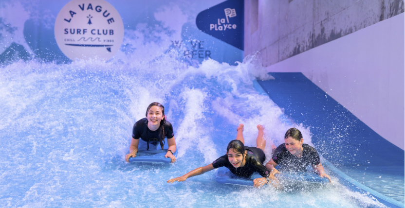 Surf indoor à Quimper : vivez l’expérience de La Vague à La Playce