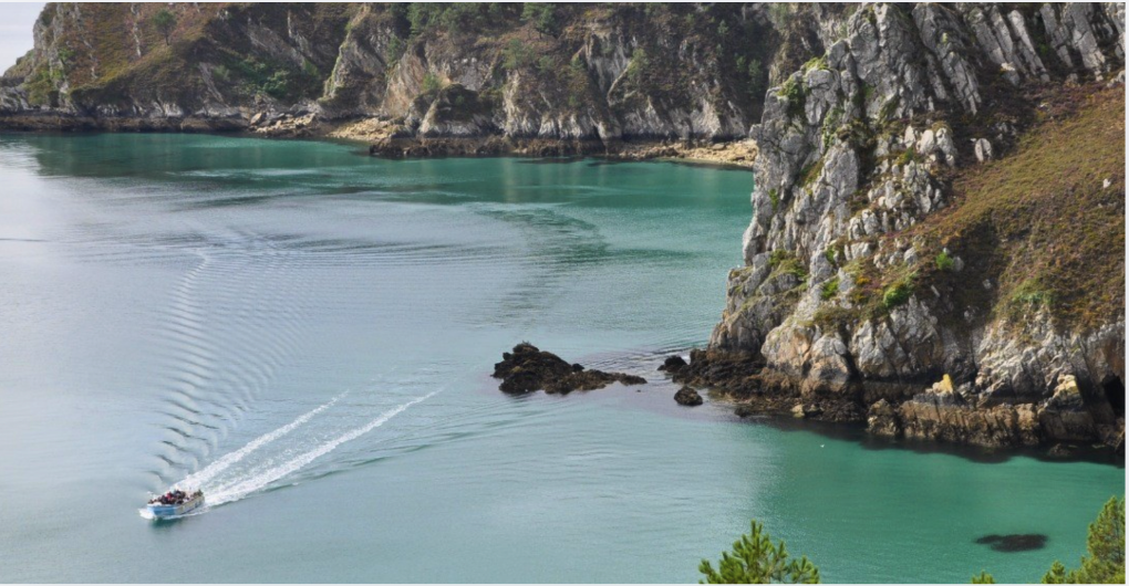 Balade en mer en Presqu’île de Crozon : les Vedettes Sirène vous accueillent dès avril 2026