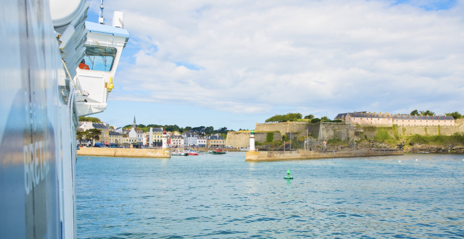  Cap sur Belle-Île-en-Mer : une escapade insulaire idéale pour les familles avec BreizhGo Océane