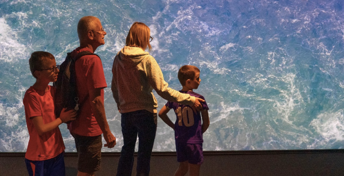 Immergez-vous au cœur du nouveau Pavillon Tropicalà Océanopolis Brest et profitez des animations en famille