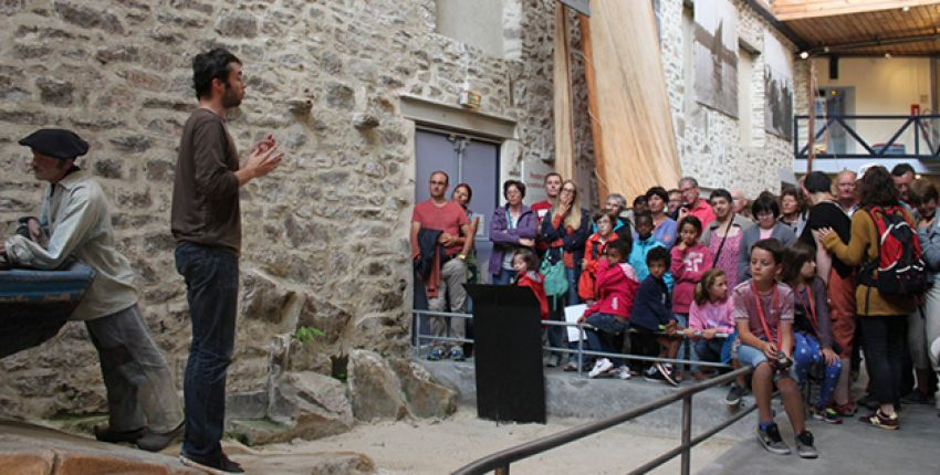 " Des bancs de sardines au bancs d’usines" - Visite en famille au Port-Musée Douarnenez