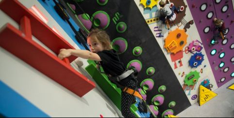 Fun Climbing dès 4 ans, escalade ludique à Climb Up - Brest