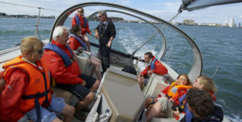 Sortie en voilier en mer "Balade sous voiles" avec la Cité de la Voile Éric Tabarly à Lorient